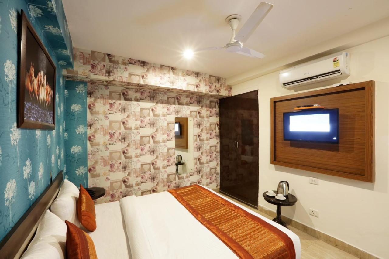 Hotel Square Stay New Delhi Exterior photo