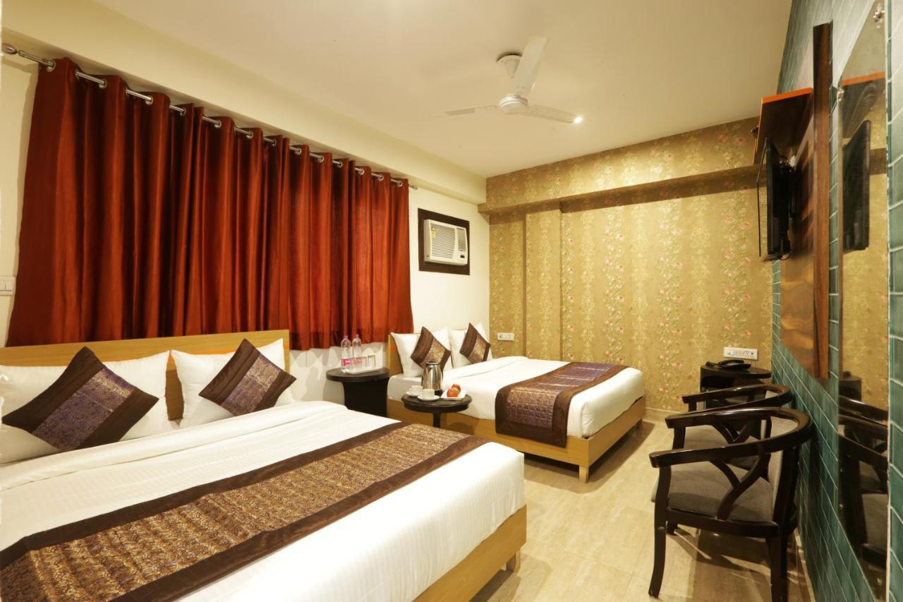 Hotel Square Stay New Delhi Exterior photo
