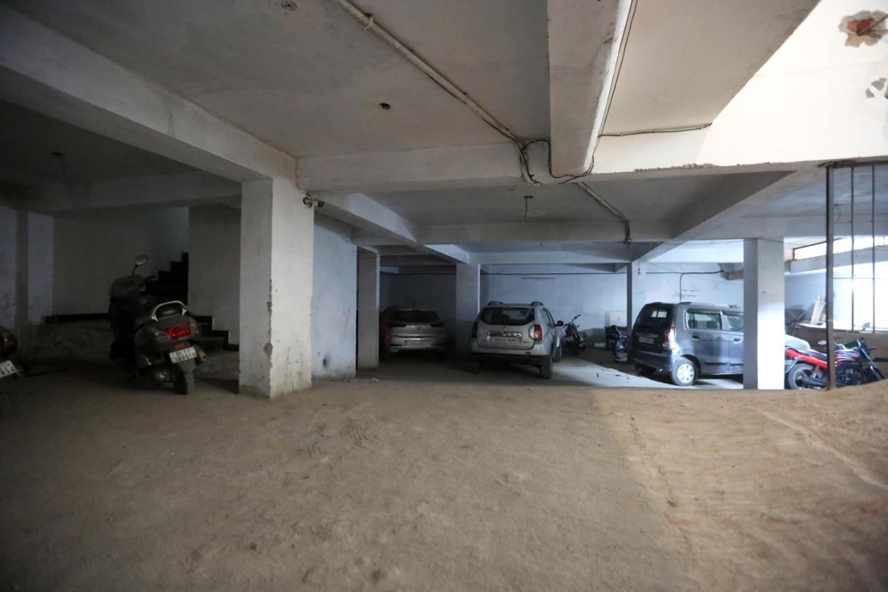 Hotel Square Stay New Delhi Exterior photo